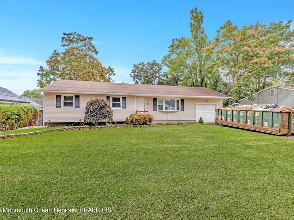 909 Neptune Avenue, Beachwood, NJ 08722