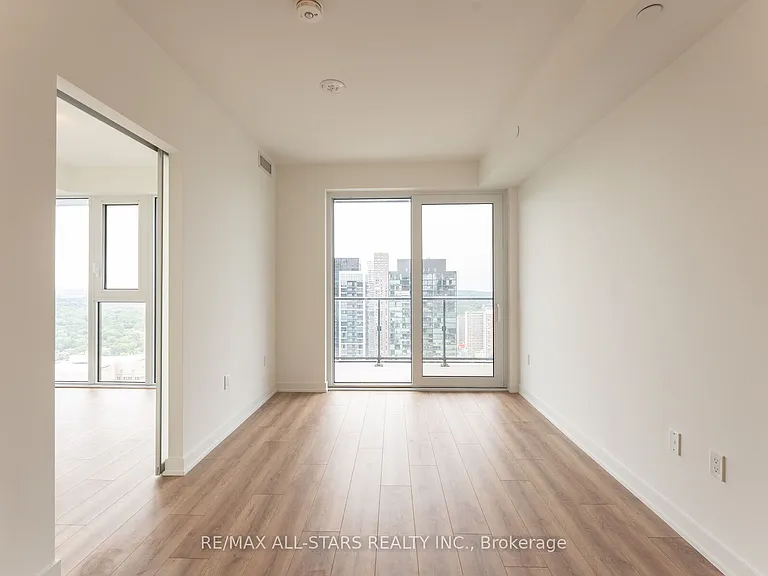 634 Church St #4006 — Photo 2