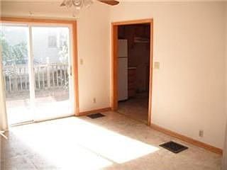4th image of 402 N Quincy Ave