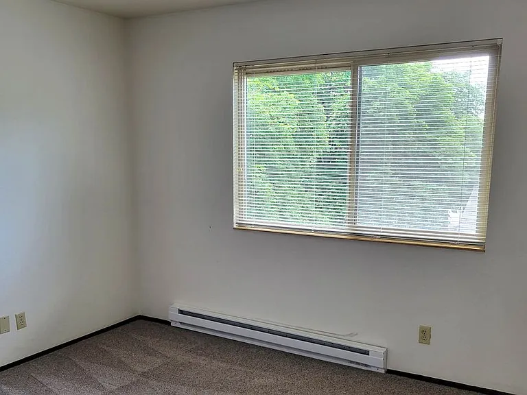 Tamarac Apartments — Photo 41