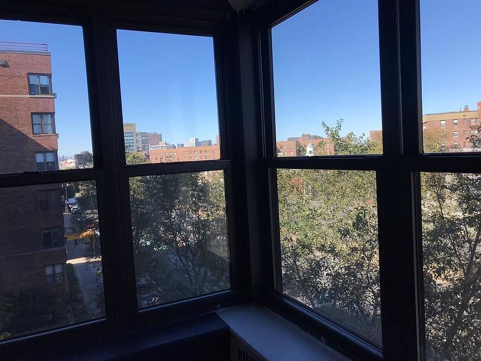1st image of 98120 Queens Blvd APT 4C