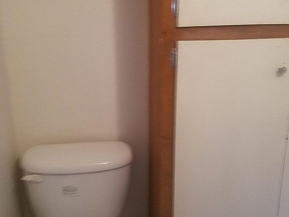 5th image of 306 S 3rd St W APT 1