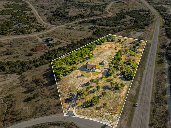 1626 Sawtooth Mountain Rd, Graford, TX 76449