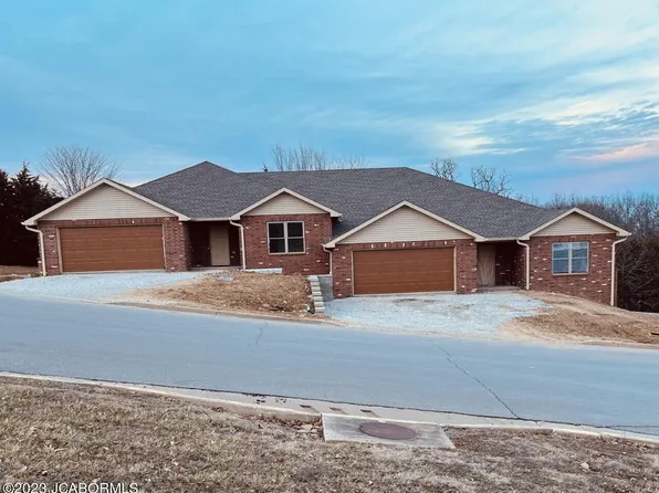 4024 Terra Bella Dr, Jefferson City, MO 65109