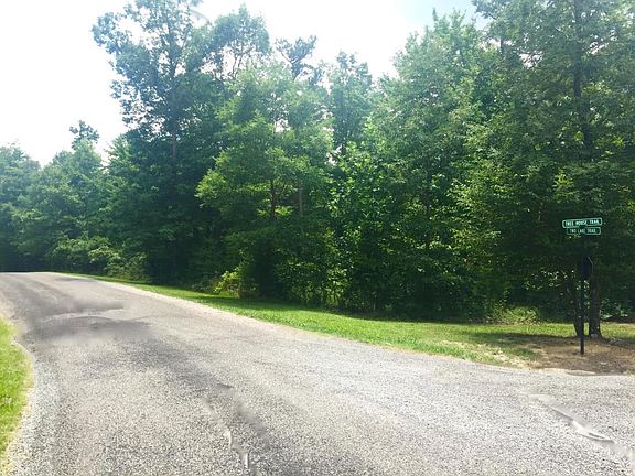 3rd image of 2 Lake Trl