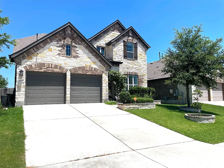 6829 Brindisi Pl — Photo 2