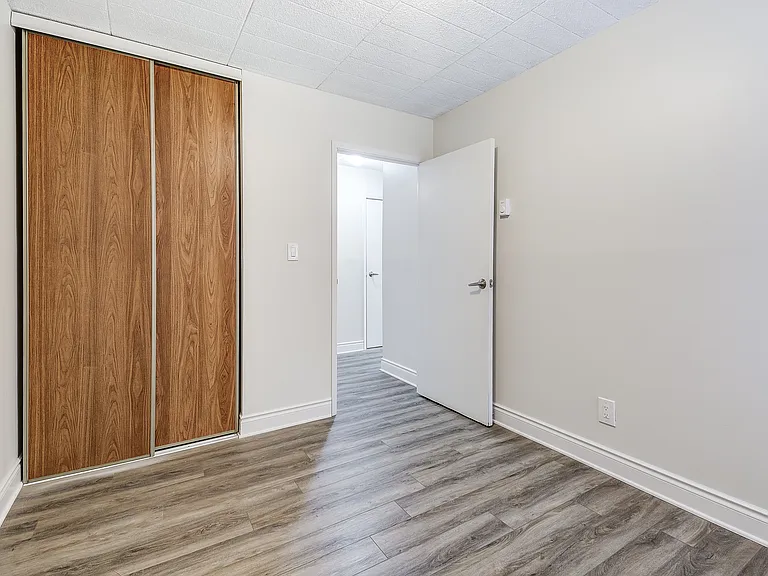 82 Delaware Ave — Photo 18