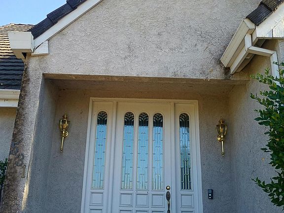 3rd image of 531 Aurora Pl