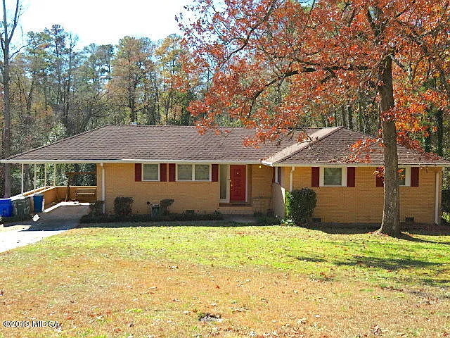 2970 Victoria Cir photo 1