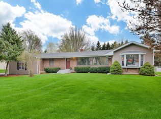 1684 Greene Ridge Dr, Naperville, IL 60565