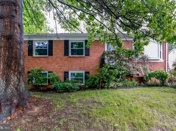 5256 Medwick Ct, Woodbridge, VA 22193