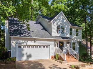 811 Northampton Dr, Cary, NC 27513