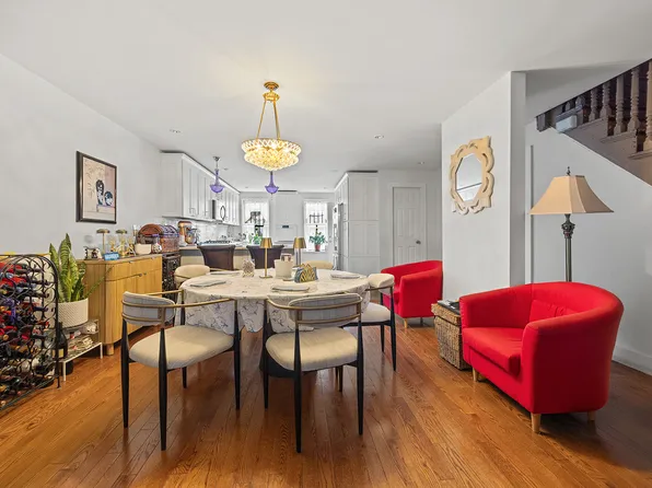 621 Putnam Avenue image 3 of 17