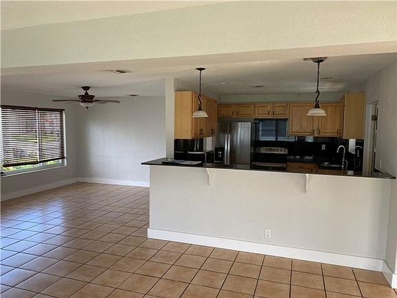 2nd image of 350 SE 9th Ct