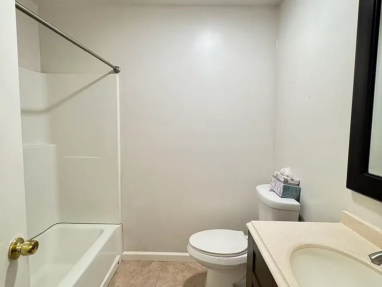 9559 Meadowgreen Cir — Photo 15