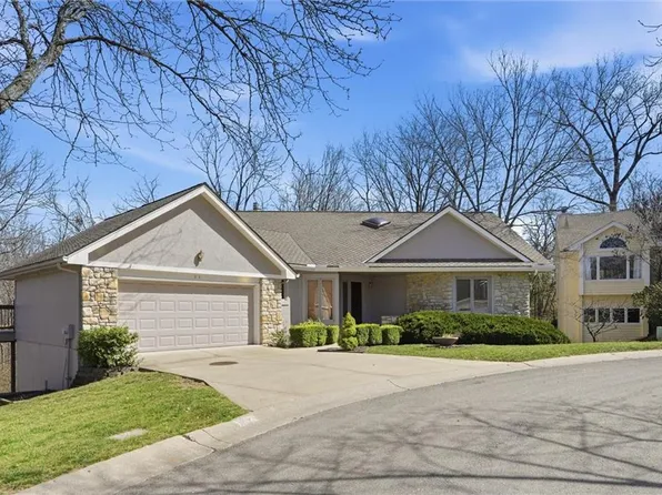 22 W 123rd Ter, Kansas City, MO 64145