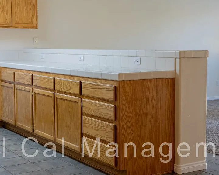 11902 Cedar Bluff Ave — Photo 5