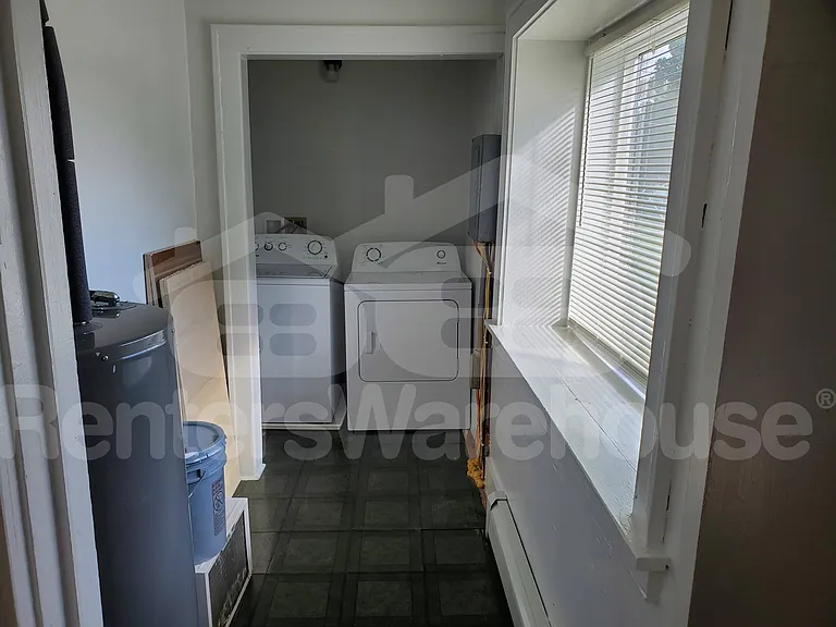 112 5th St S #1 — Photo 22