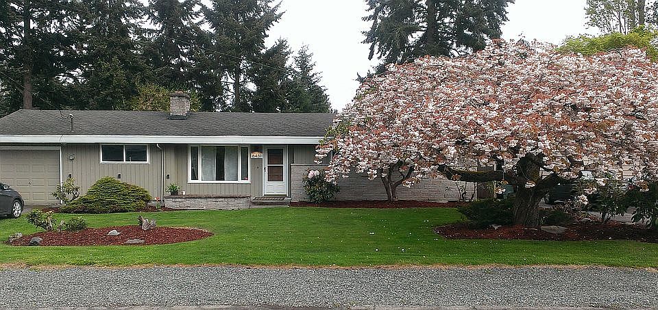 2nd image of 6431 193rd St SW