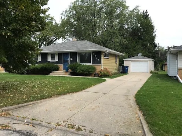 8822 West Lawn AVENUE, Milwaukee, WI 53225