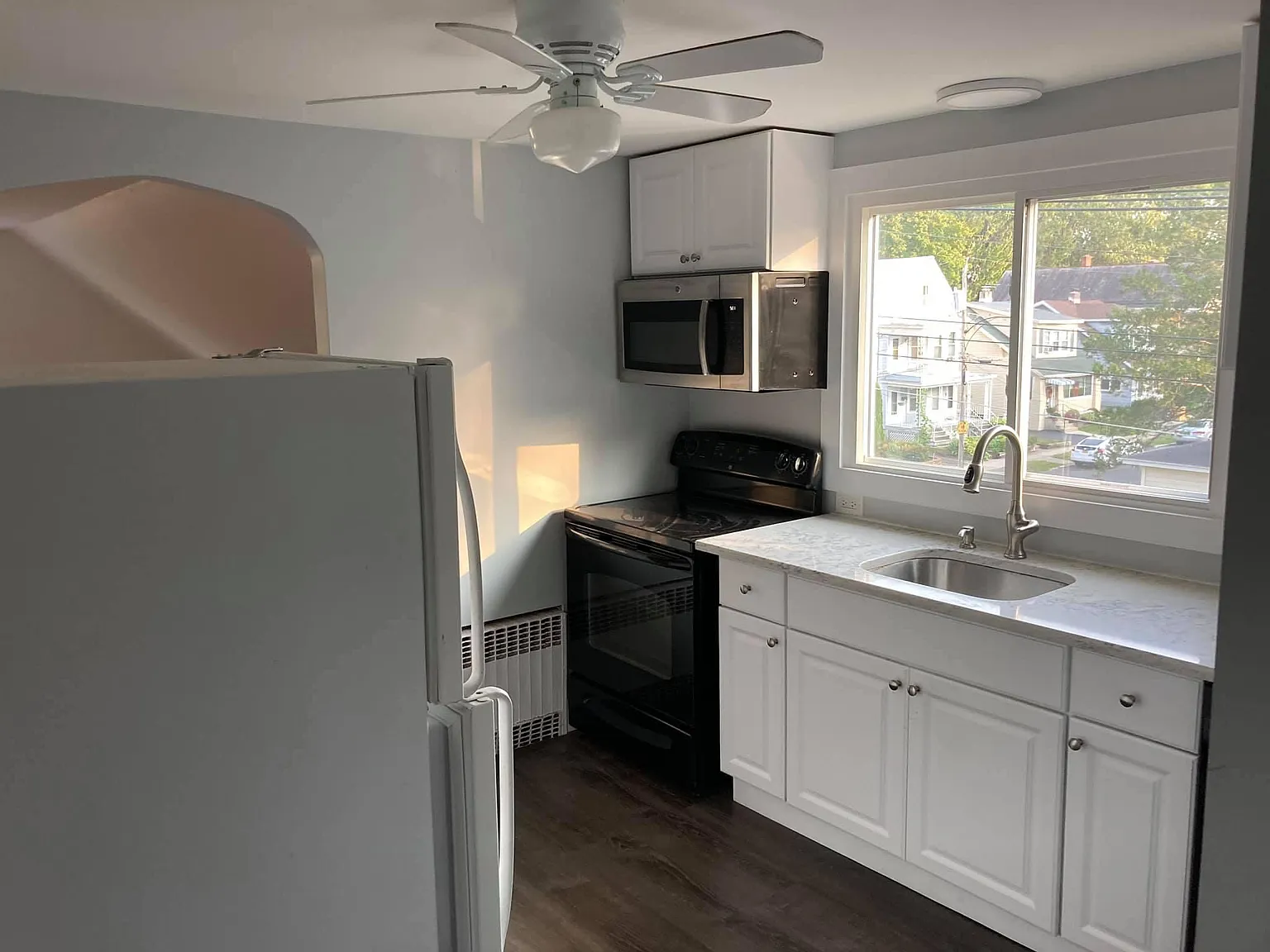 27 Glenwood Street - 3 — Photo 4