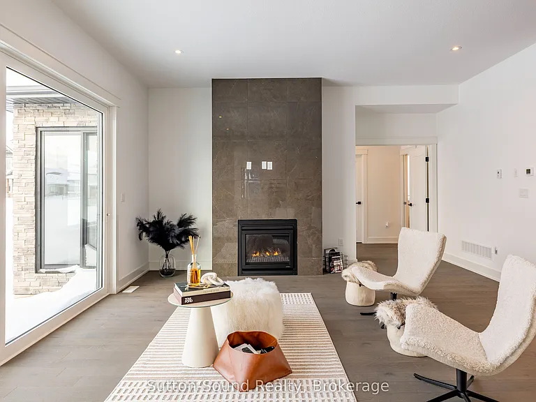 116 Laurens Ln — Photo 10