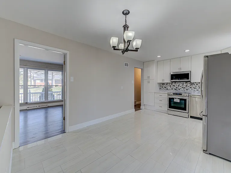 16 Fircrest Ln — Photo 17