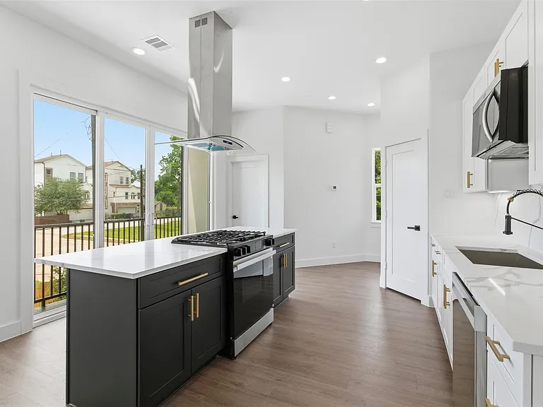 5512 Hardy St — Photo 7