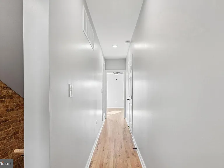 1534 S Charles St — Photo 28