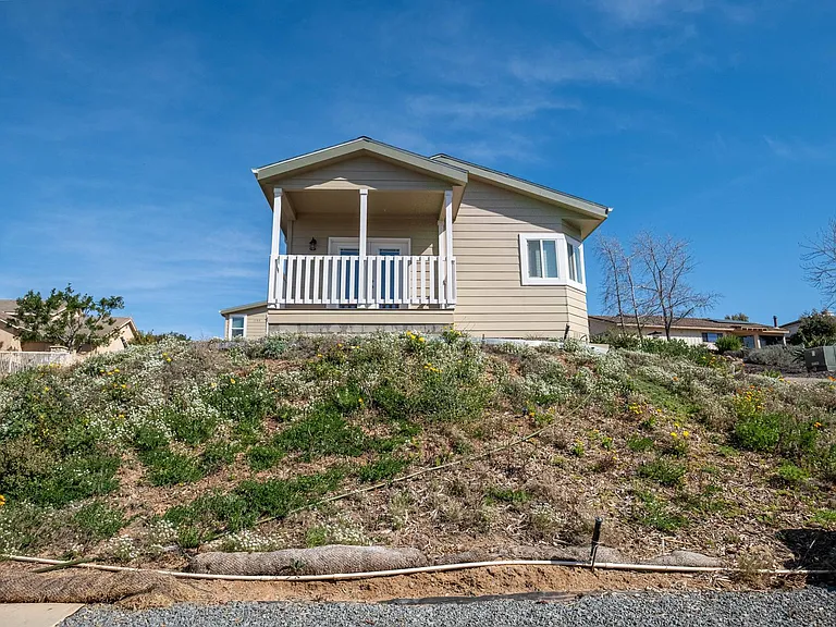 1132 Old Mountain View Rd — Photo 23