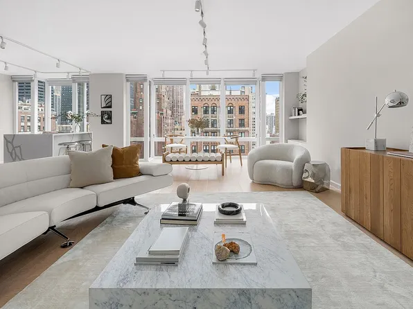 52 Park Ave #13, New York, NY 10016