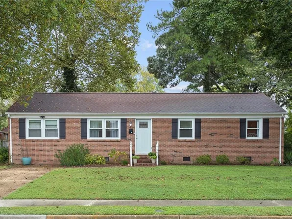 392 Nicewood Dr, Newport News, VA 23602