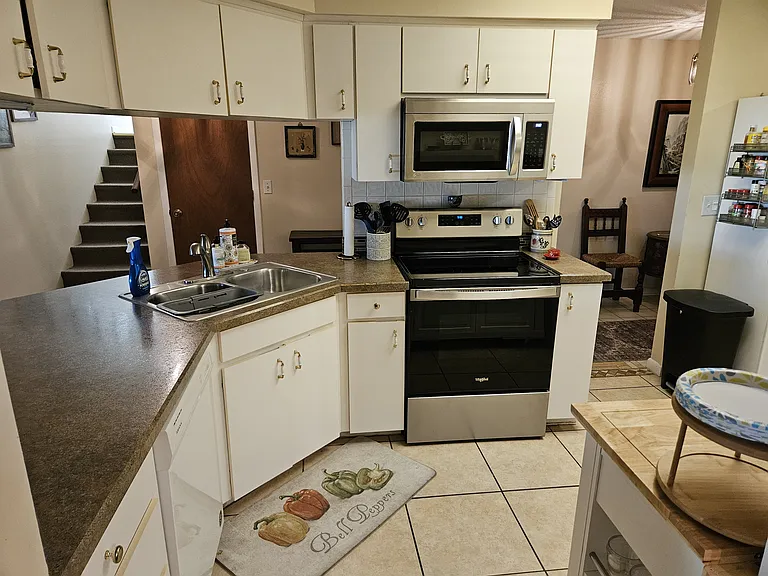 4250 Creekwood Ln — Photo 17