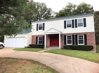 2073 Baxter Rd, Chesterfield, MO 63017