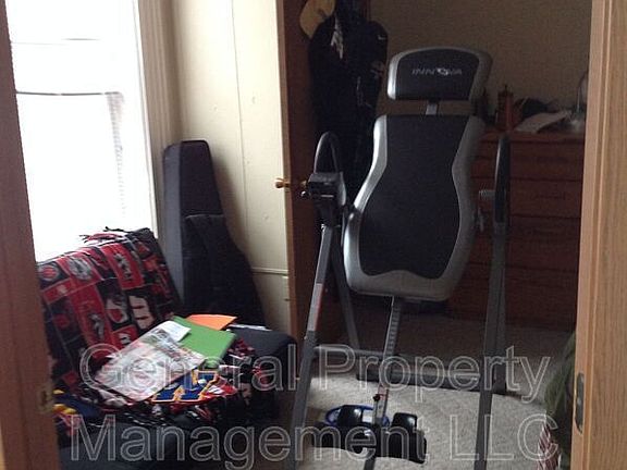 2nd image of 321 Earl St #0