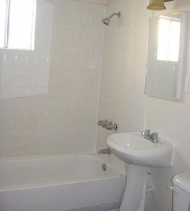 2nd image of 1521 W 204th St