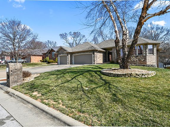 2nd image of 5094 S Burrows Avenue