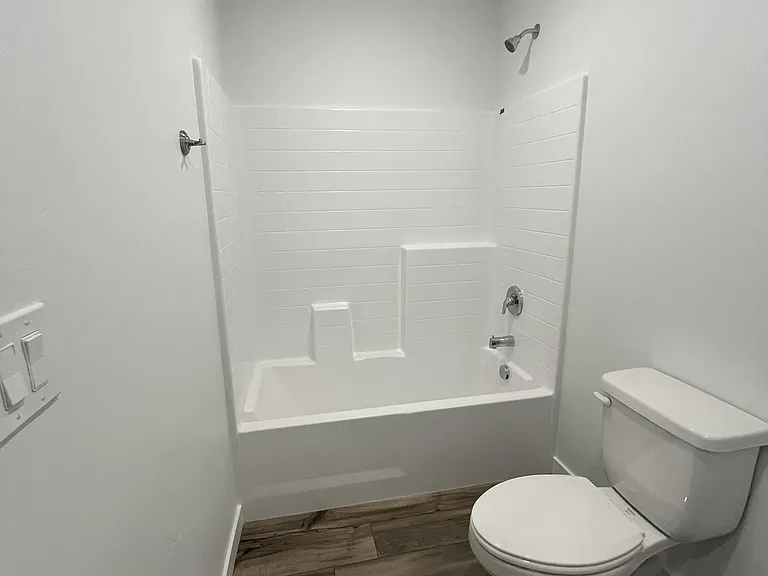 302 Persian Ave — Photo 11
