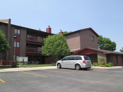 11945 Miracle Hills Dr APT 13, Omaha, NE, 68154