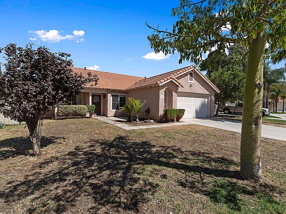 2nd image of 15836 Padre Ct