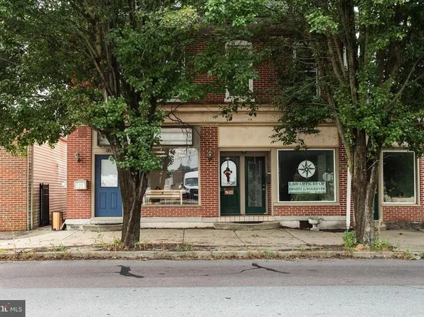 40 W Main St, Palmyra, PA 17078