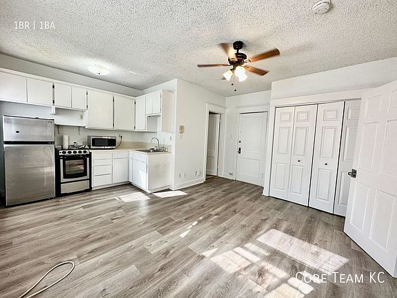 2nd image of 3433 Central St Unit 205