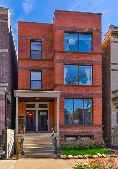 Classic Chicago 3 Flat