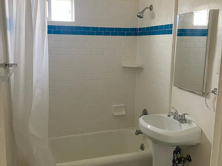 849 11th St #208 — Photo 7