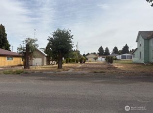 306 S 1st St, Harrington, WA 99134