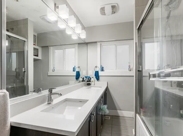 12847 106th Ave, Surrey, BC V3T 2B9