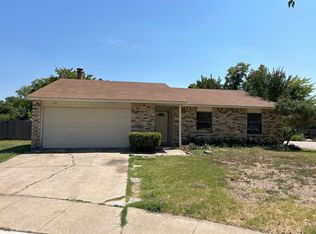 1101 Independence Trl, Grand Prairie, TX 75052
