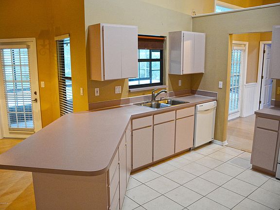 4th image of 1316 Cypress Trace Dr