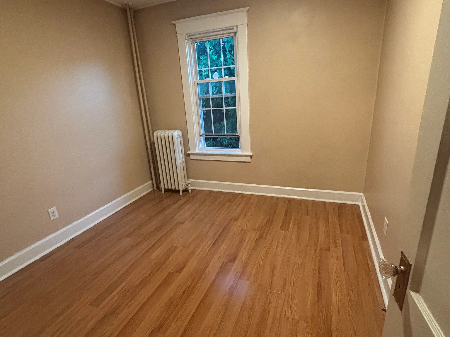 3 bed, $2,300 — Photo 3