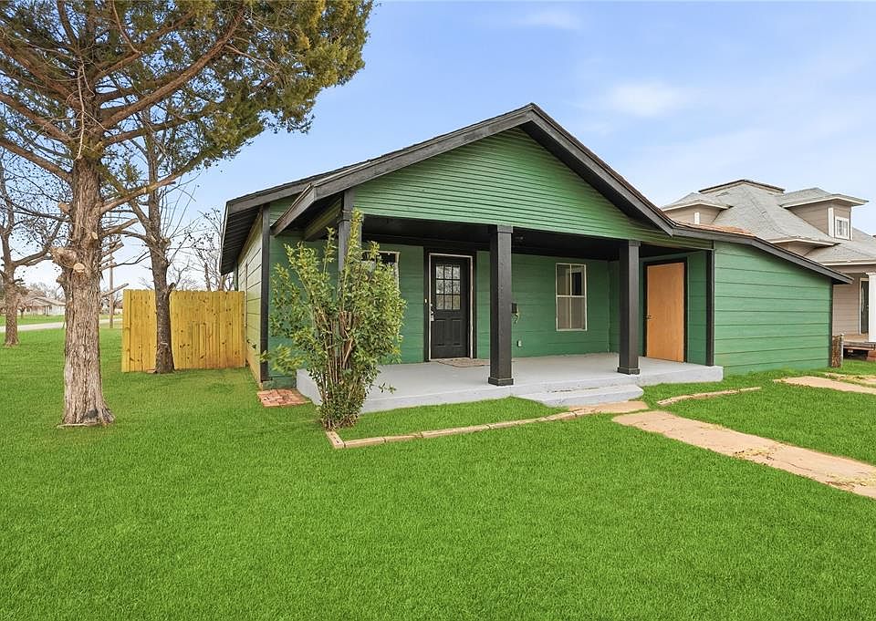 1st image of 520 N Grady St